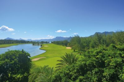 Golf Paradise Near the Ocean